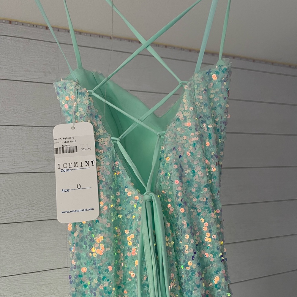NEW PROM DRESS - Picture 6 of 9